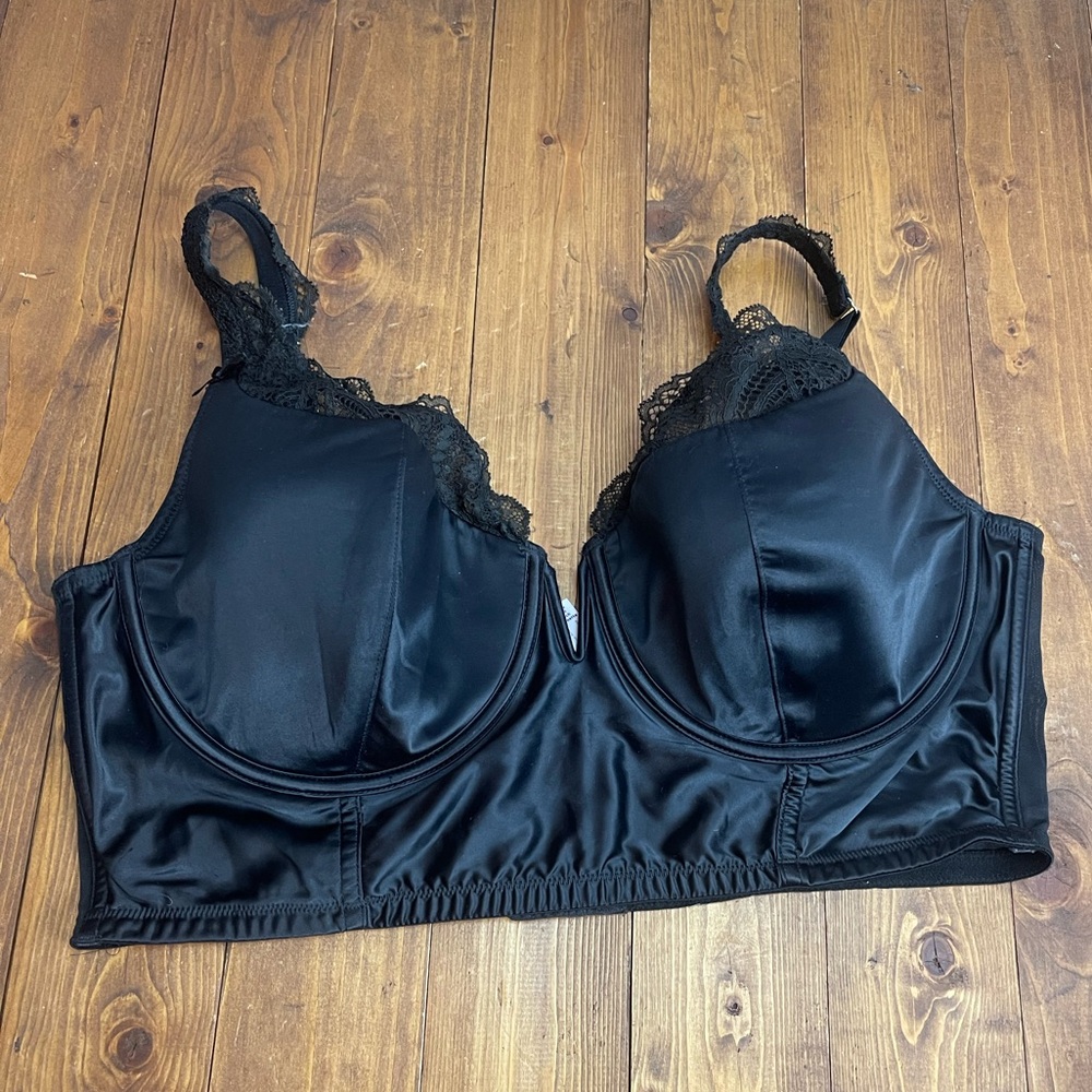Cacique by lane Bryant size 44DDD black lightly lined French balconette bra